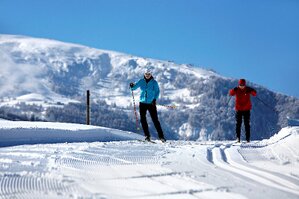 Langlaufen mit Blick auf Unterberghorn