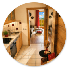 Romantische Zwei-Raum-Ferienwohnung Geigelstein im Gästehaus Schönfeld